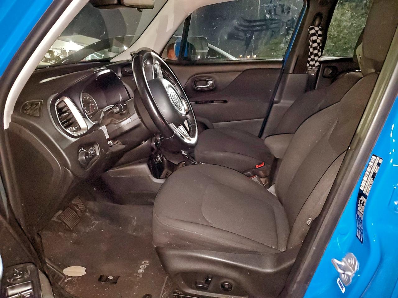 2015 Jeep Renegade L VIN: B29265 Lot: 96006895