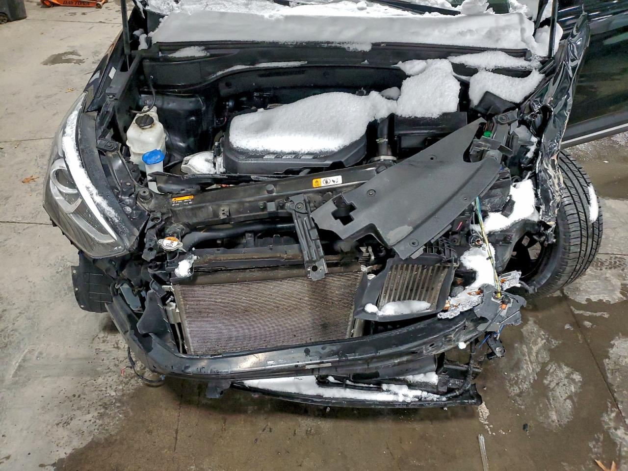 2017 Hyundai Santa Fe Sport VIN: 5XYZWDLAXHG502313 Lot: 94743755