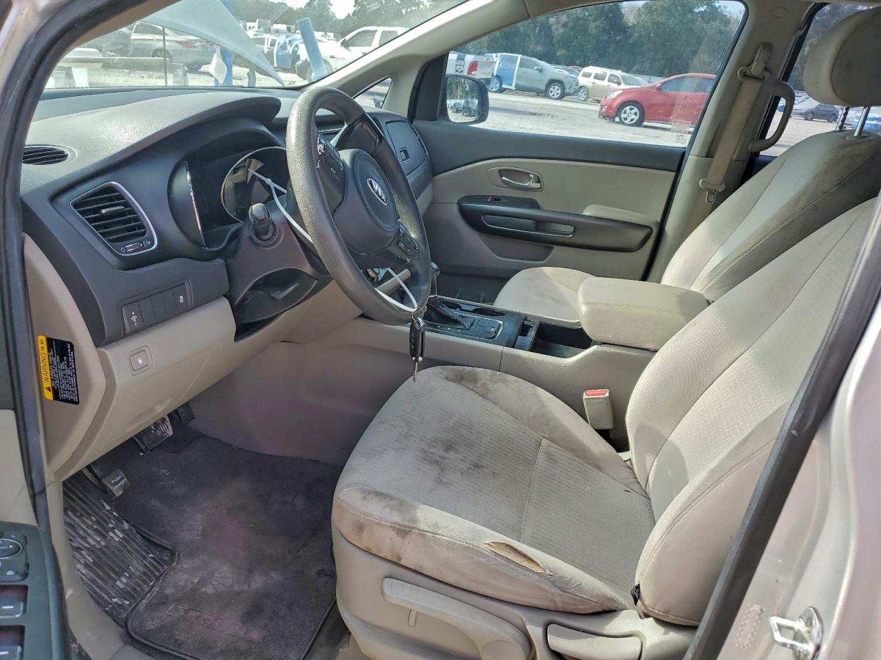 2016 Kia Sedona L VIN: KNDMA5C11G6208220 Lot: 95478275