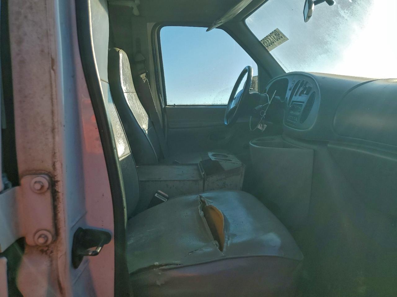 1999 Ford Econoline E250 Van VIN: 1FTNS24L4XHA58656 Lot: 96313335