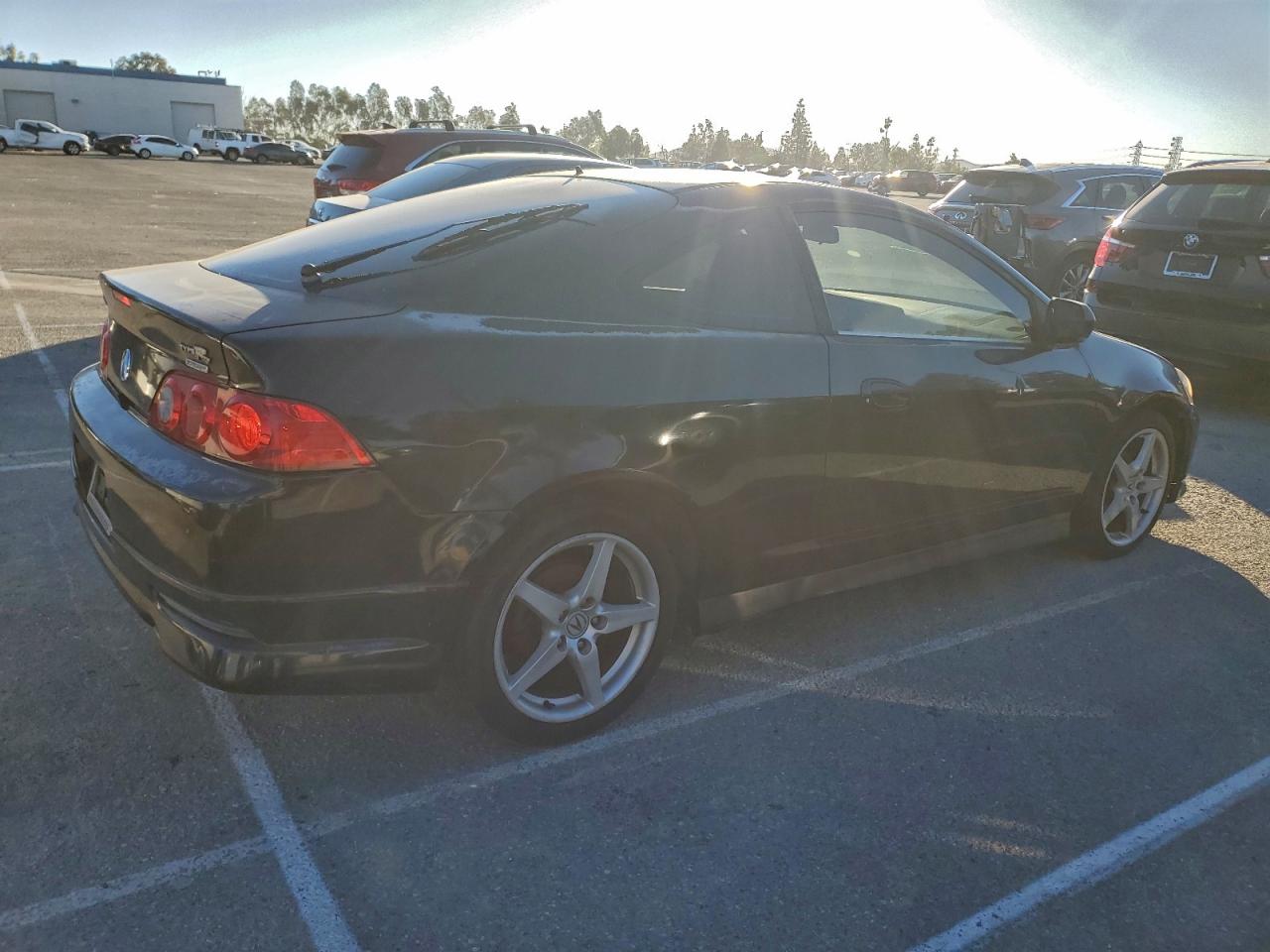 Фото: JH4DC54896S005537