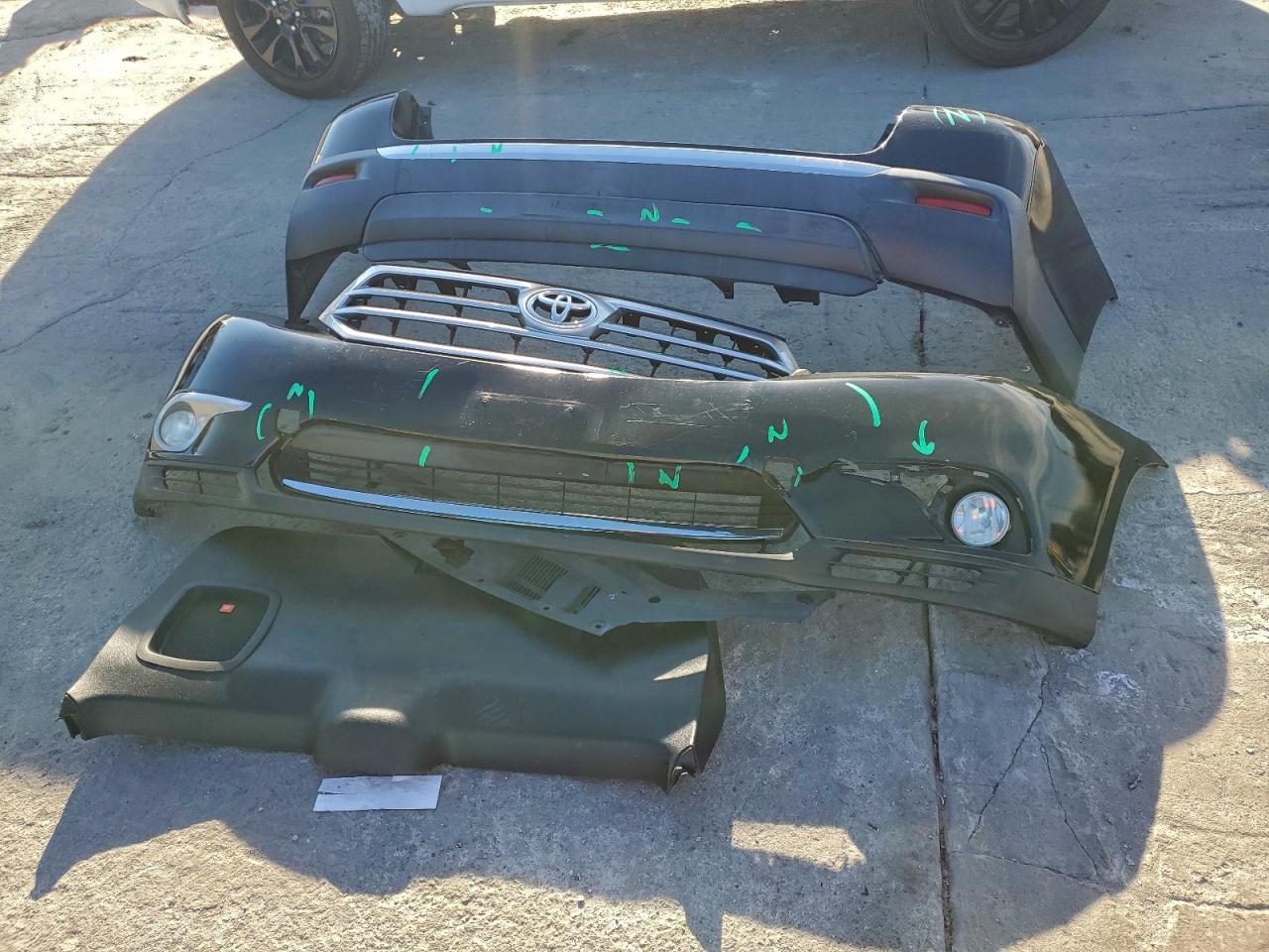 2011 Toyota Highlander Limited VIN: 5TDYK3EHXBS047906 Lot: 95511095