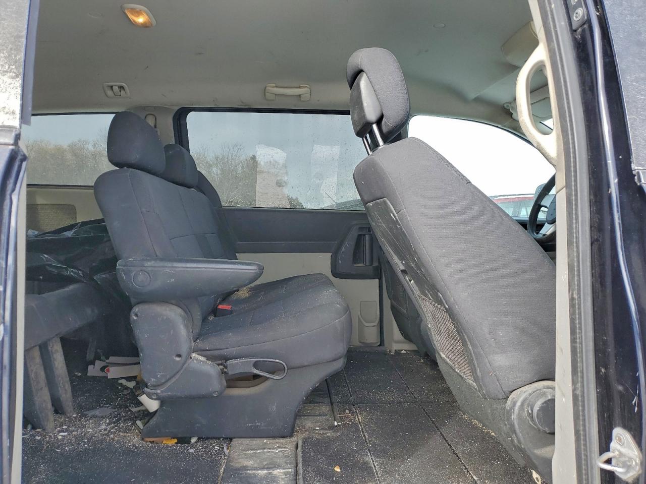 2010 Dodge Grand Caravan Se VIN: 2D4RN4DE4AR476882 Lot: 94873205