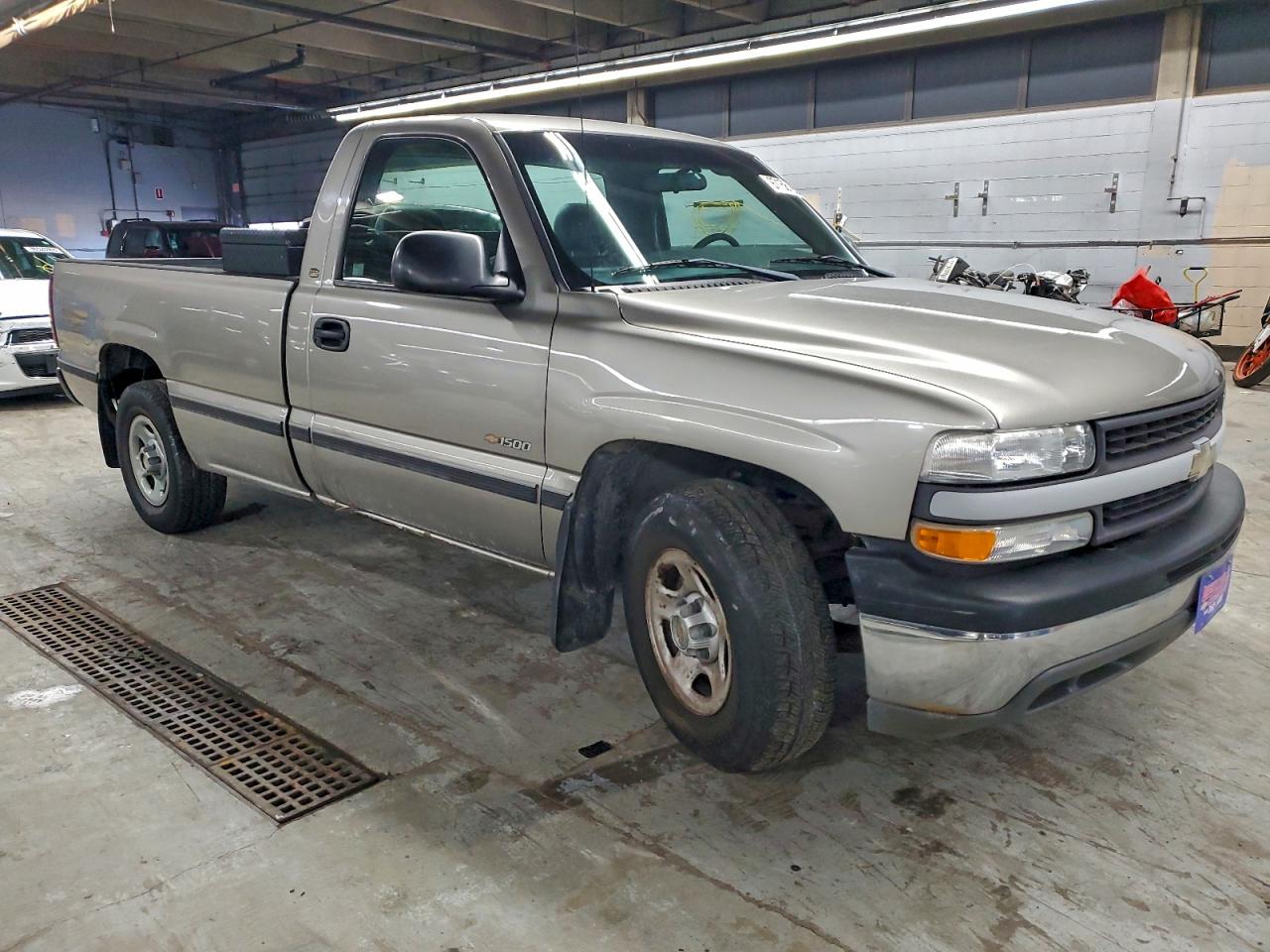 2002 Chevrolet Silverado C1500 VIN: 1GCEC14W22Z145220 Lot: 97158185