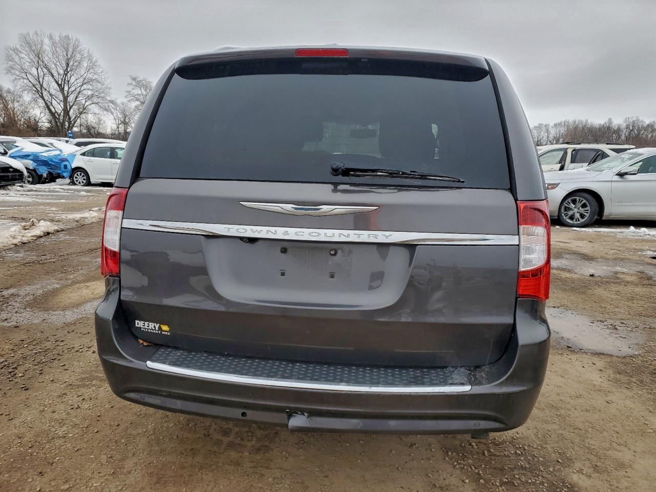 2016 Chrysler Town & Country Touring L VIN: 2C4RC1CG1GR128082 Lot: 95692115