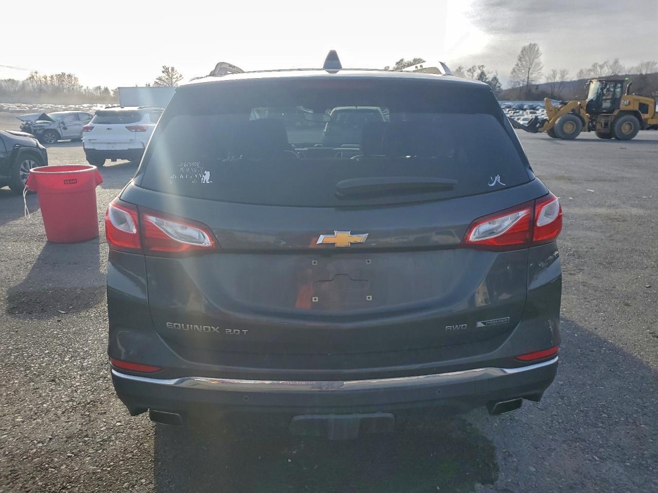 2018 Chevrolet Equinox Premier VIN: 2GNAXWEX7J6144637 Lot: 95050105