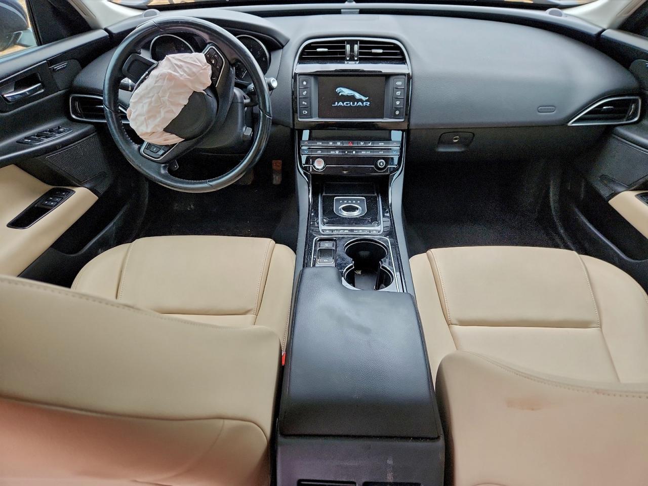 2017 Jaguar Xe Premium VIN: SAJAJ4BV8HCP13094 Lot: 97871215