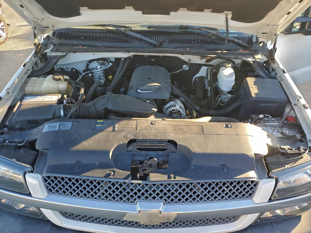 2004 Chevrolet Silverado C2500 Heavy Duty VIN: 1GCHC23U04F179275 Lot: 95805925