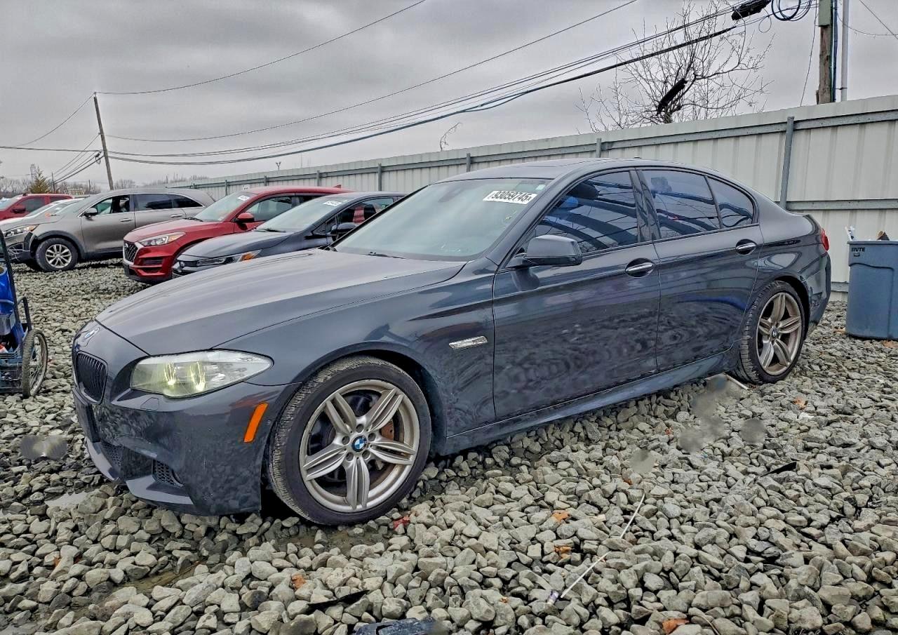 Фото: WBAFU9C53DDY71254