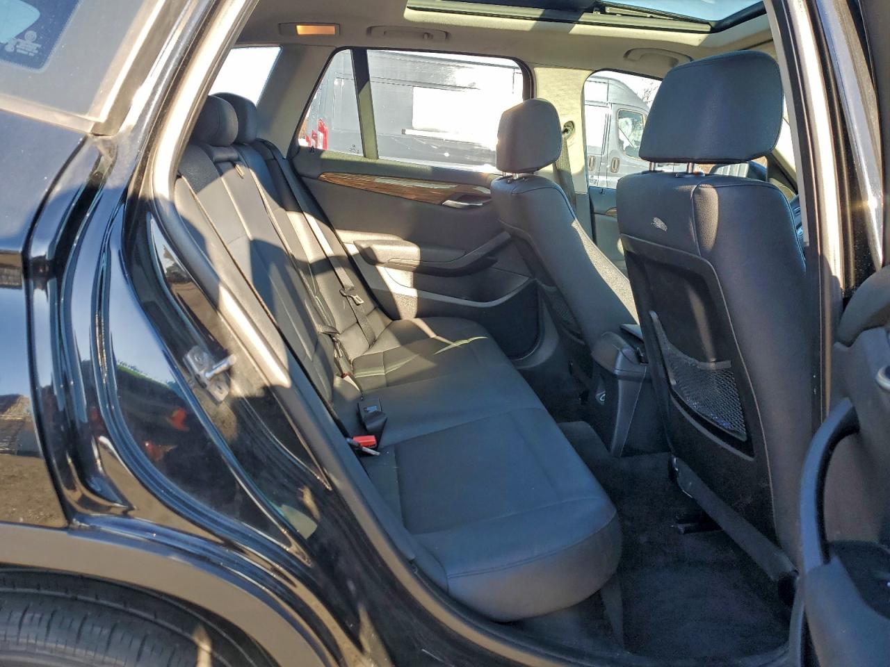 2014 BMW X1 xDrive28I VIN: WBAVL1C55EVY16378 Lot: 97773035