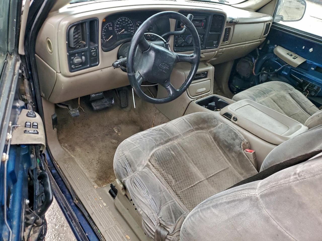 2002 Chevrolet Silverado C1500 VIN: 2GCEC19V421197974 Lot: 95573815