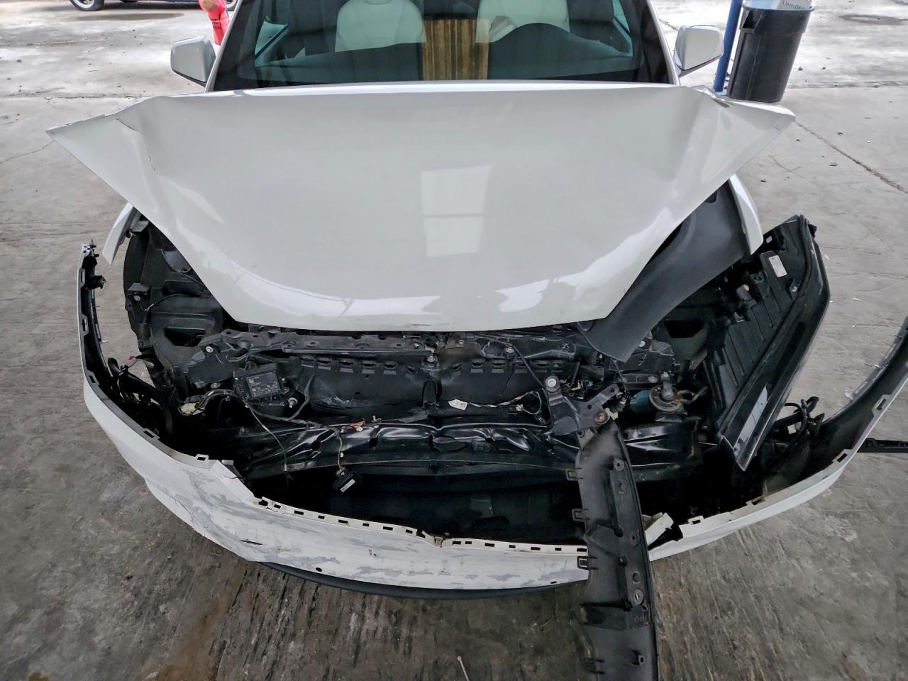 2017 Tesla Model X VIN: 5YJXCBE21HF065089 Lot: 95101025