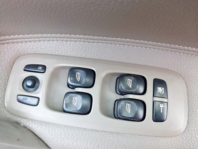 2005 VOLVO V70 2.4D SE 5DR GEARTRONIC