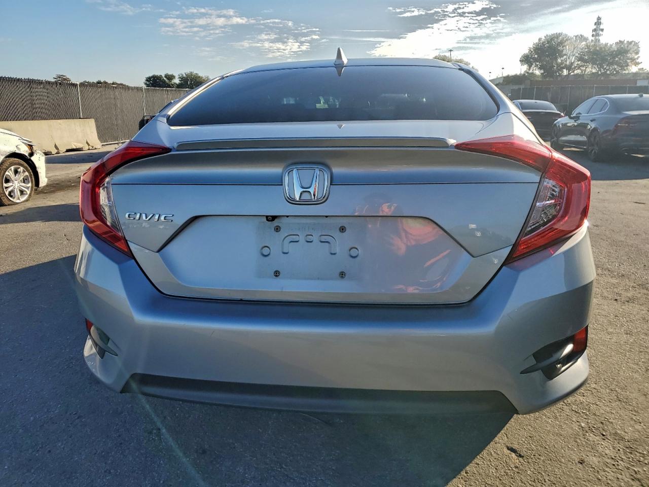 2017 Honda Civic Ex VIN: 19XFC1F4XHE014735 Lot: 96151185
