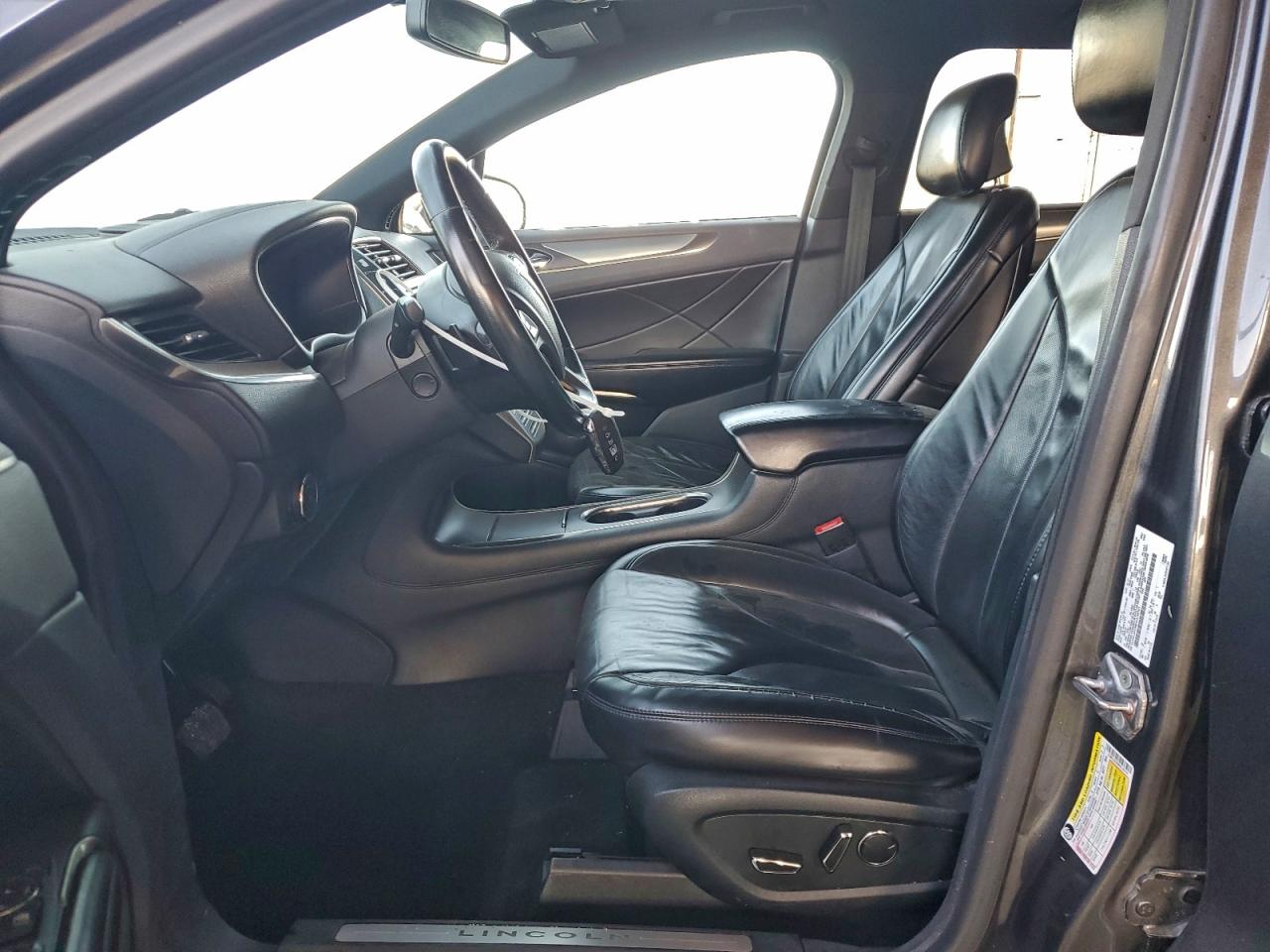 2017 Lincoln Mkc Select VIN: 5LMCJ2C98HUL35701 Lot: 92764675