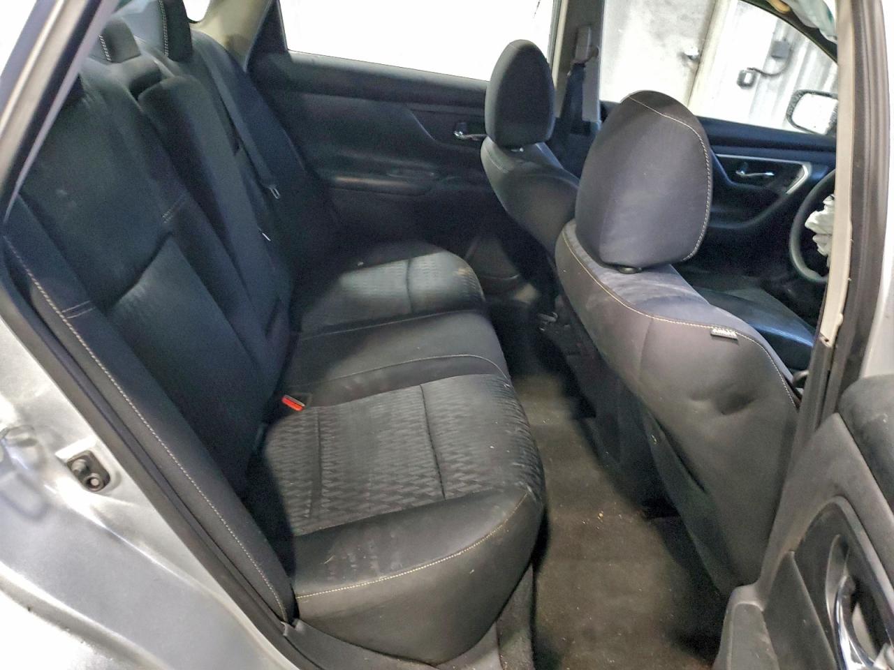 2017 Nissan Altima 2.5 VIN: 1N4AL3AP4HN363348 Lot: 90077105