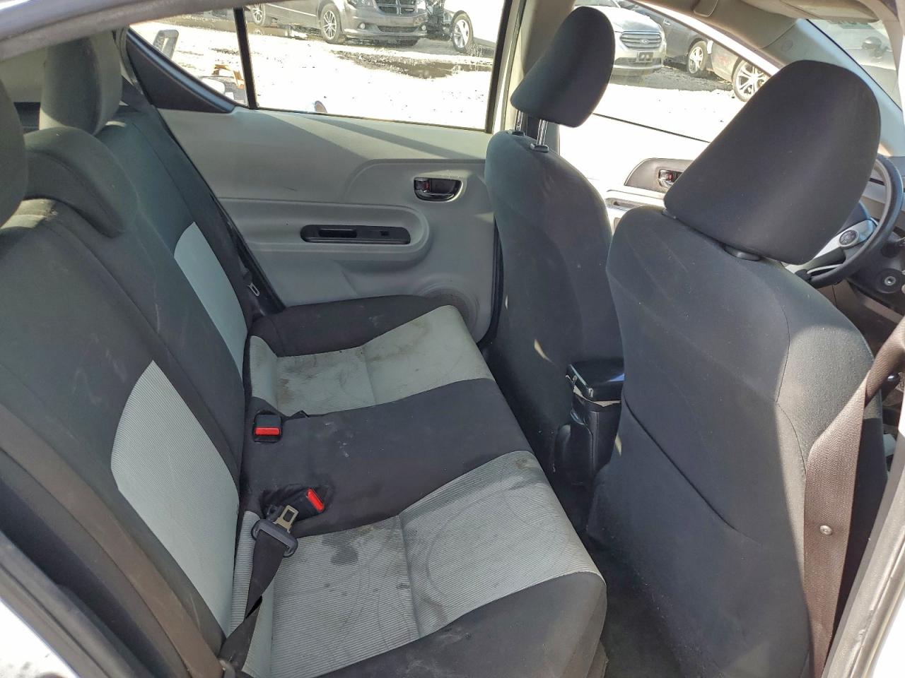 2013 Toyota Prius C VIN: JTDKDTB39D1541165 Lot: 96498595