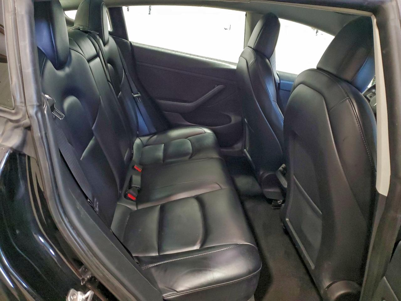 2022 Tesla Model 3 VIN: 5YJ3E1EA5NF370293 Lot: 94642395