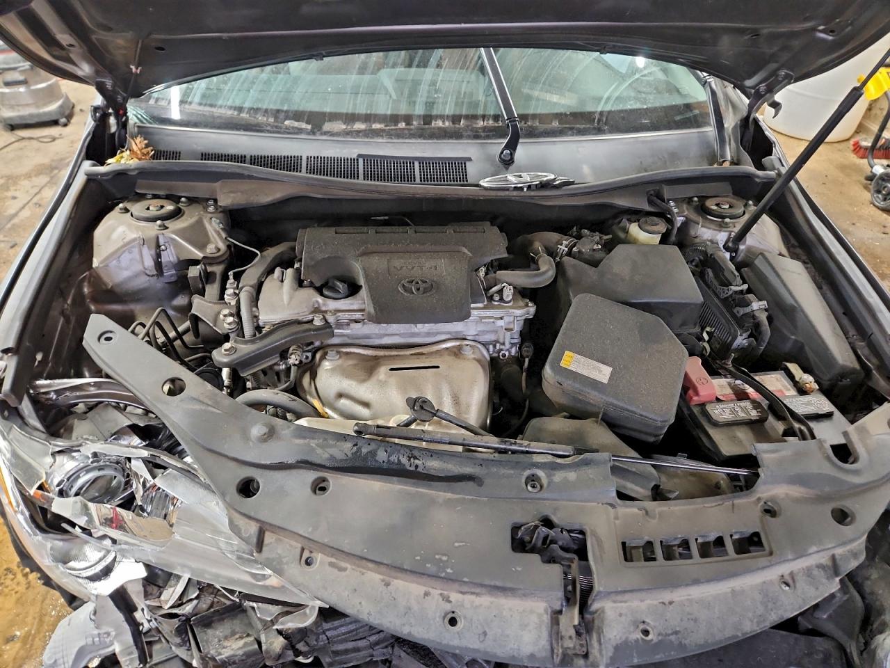 2016 Toyota Camry Le VIN: 4T4BF1FK6GR555481 Lot: 95877365