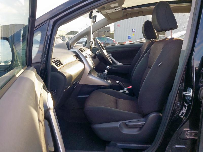 2011 TOYOTA VERSO 2.0 D-4D TR LTHR/PAN RF 5DR