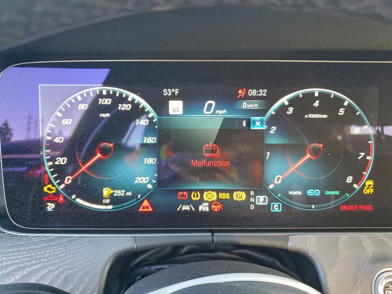 Фото: W1K7X5KB0MA039120