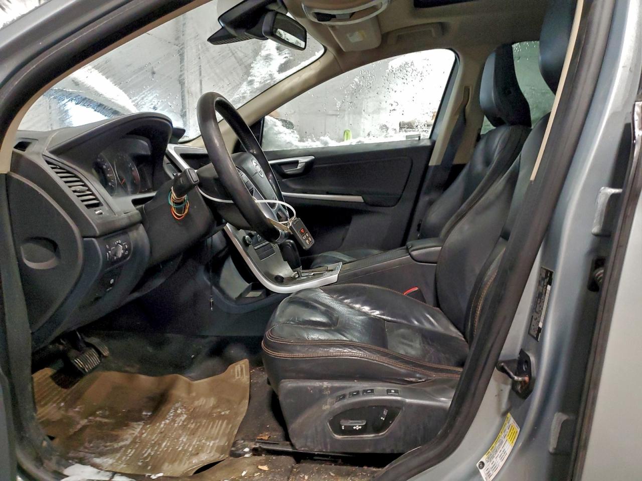 2011 Volvo Xc60 3.2 VIN: YV4940DZ4B2155305 Lot: 95309655