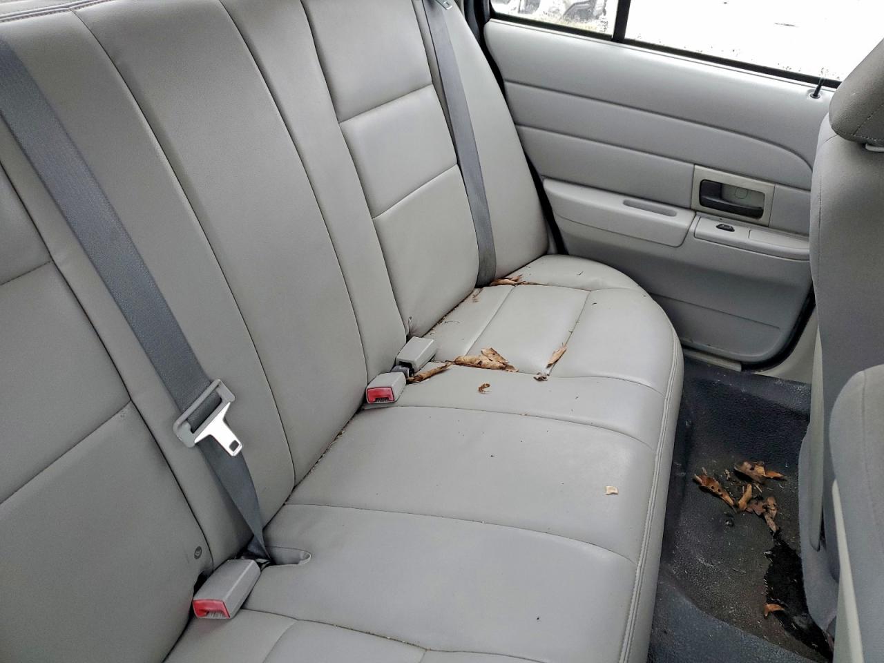 2003 Ford Crown Victoria Police Interceptor VIN: 2FAFP71W23X101747 Lot: 94740455