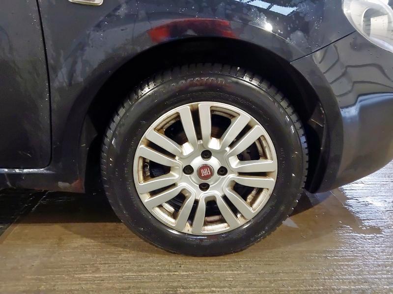 2014 FIAT PUNTO 1.4 EASY 3DR