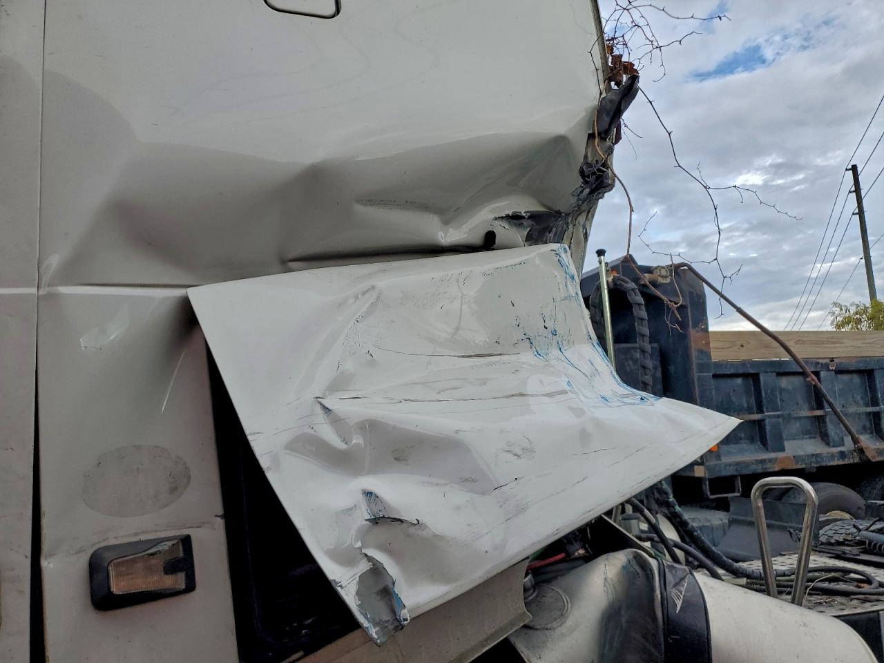 2014 Volvo Vn Vnl VIN: 4V4N19TH2EN152398 Lot: 93256095