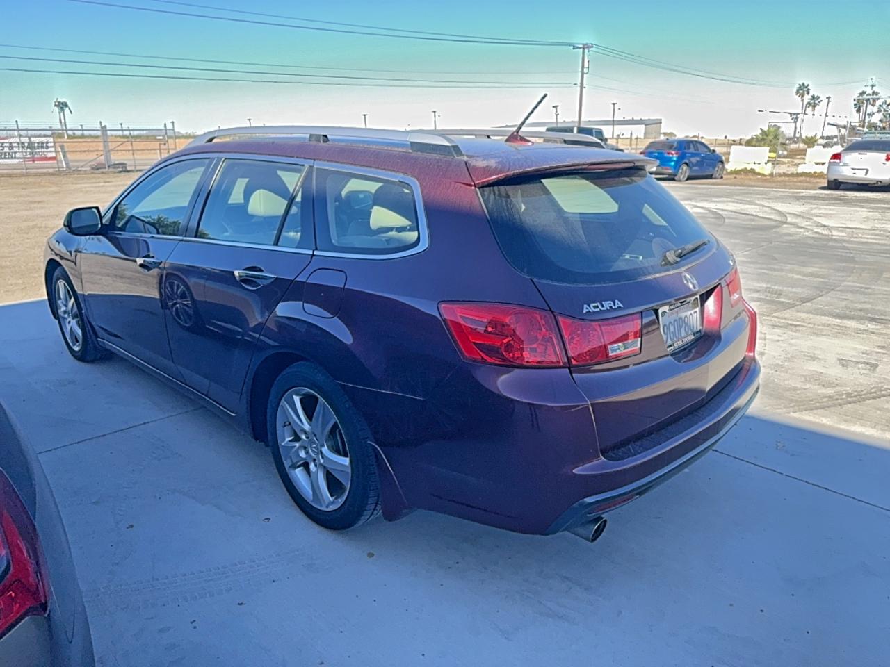 Фото: JH4CW2H61BC002727