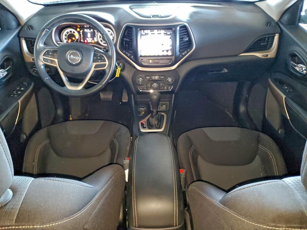 2017 Jeep Cherokee Latitude VIN: 1C4PJMCS1HW606397 Lot: 95024775