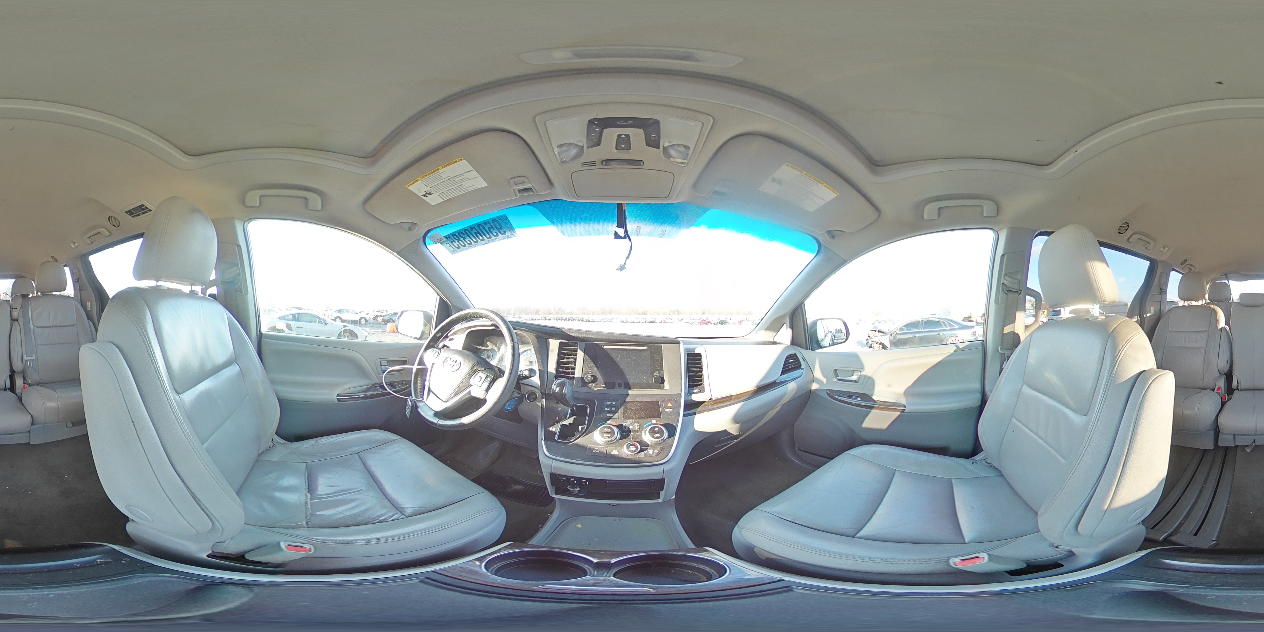 2016 Toyota Sienna Xle VIN: 5TDYK3DC2GS715209 Lot: 95060385