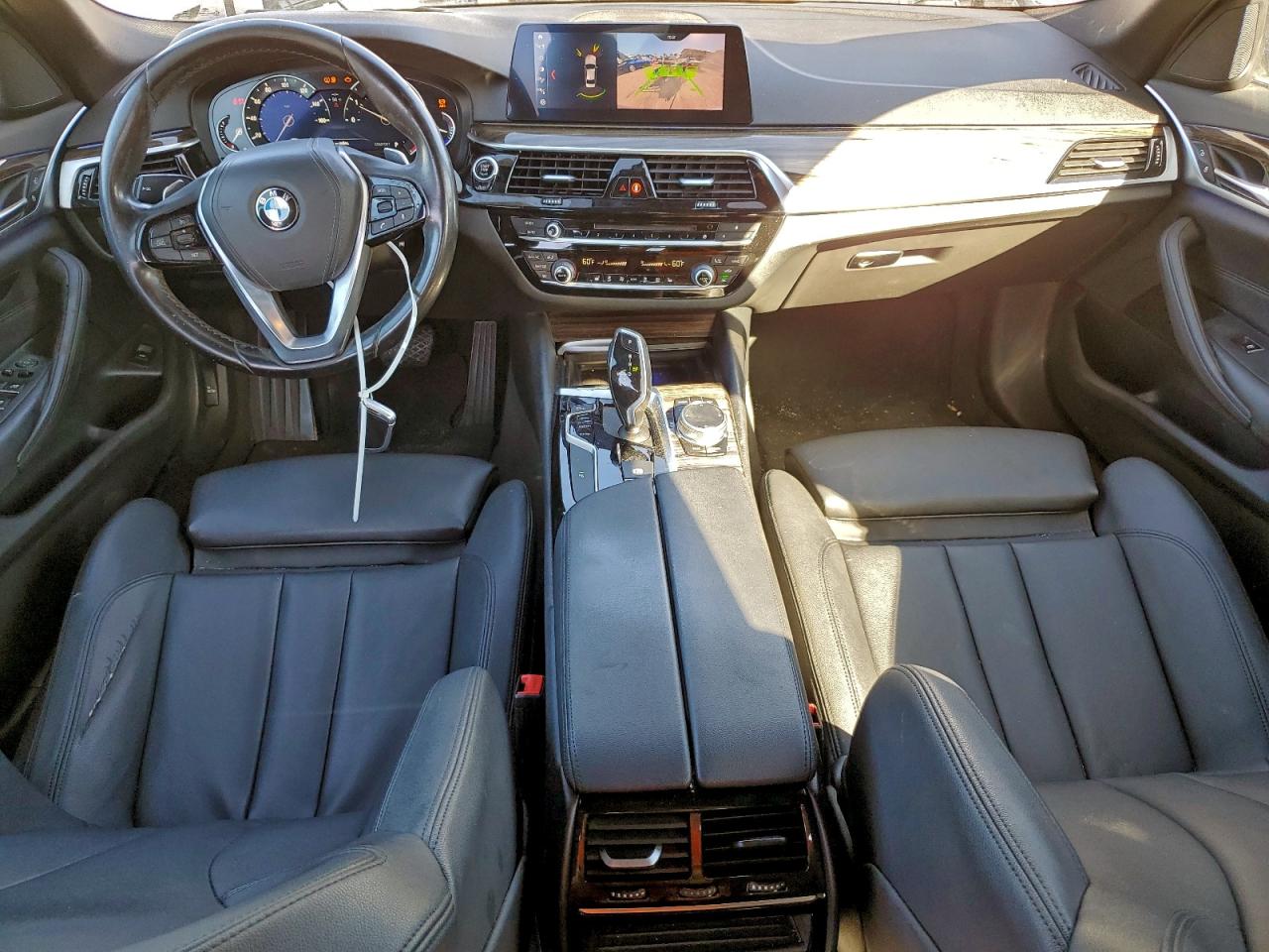 Фото: WBAJA5C56KG901158