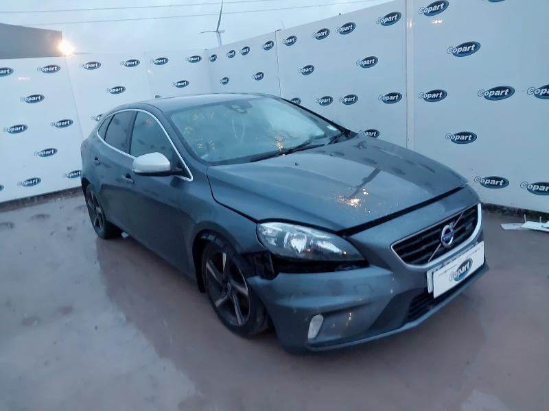 2013 VOLVO V40 T2 R DESIGN 5DR