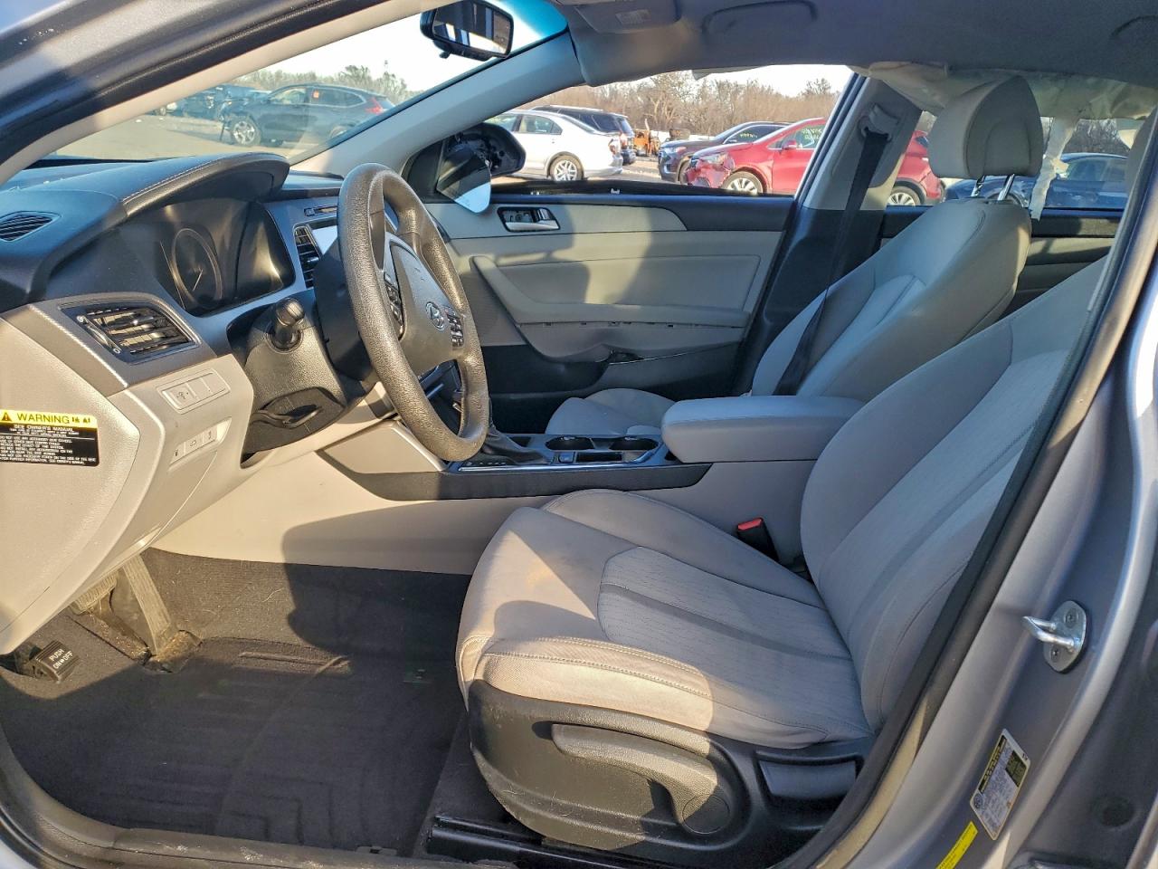 2017 Hyundai Sonata Hybrid VIN: KMHE24L16HA050933 Lot: 98025445