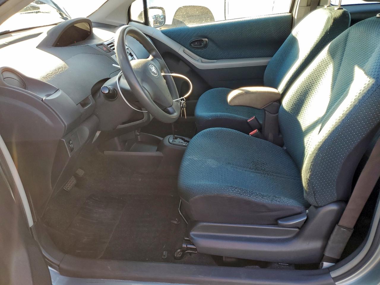 2007 Toyota Yaris VIN: JTDJT923375061816 Lot: 95005205