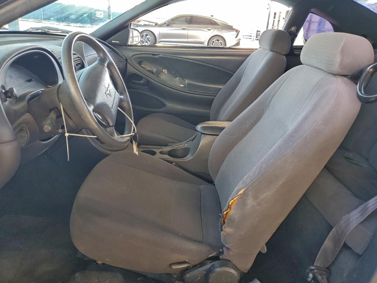 2001 Ford Mustang VIN: 1FAFP404X1F224929 Lot: 95775435