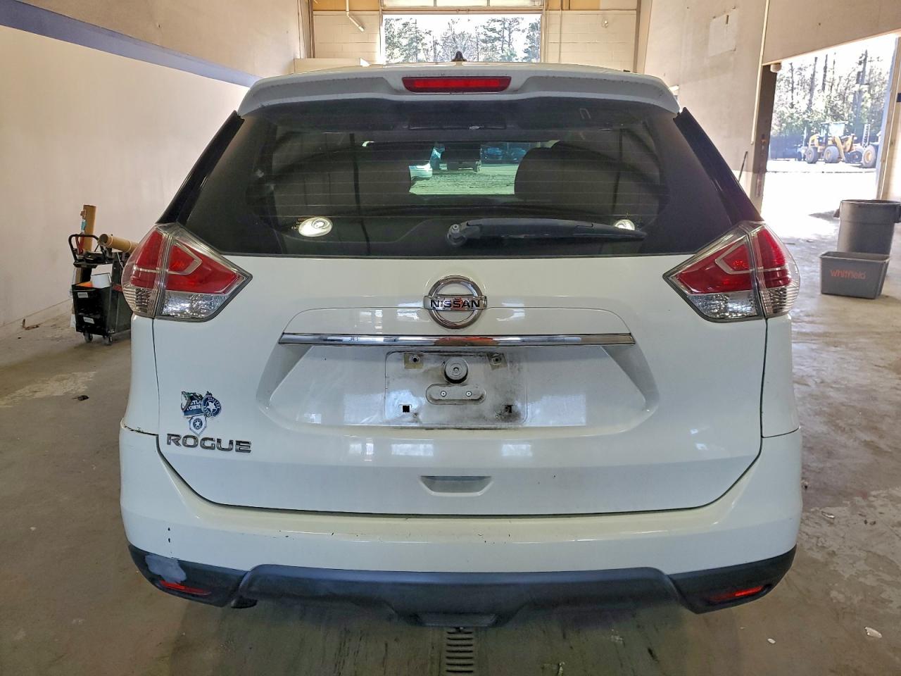 2015 Nissan Rogue S VIN: 5N1AT2MT4FC917375 Lot: 95259275