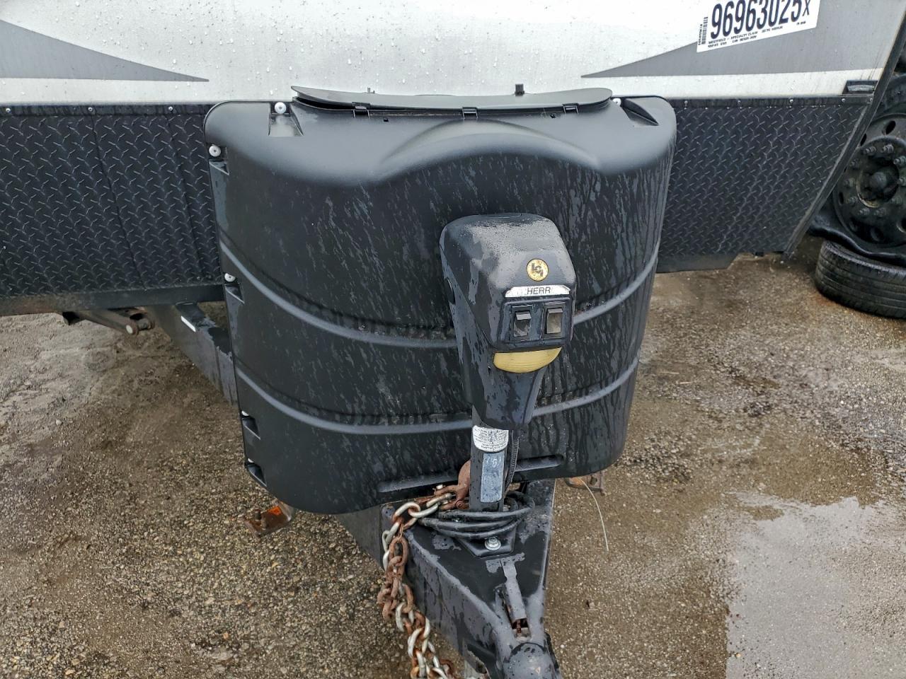 2018 Kutb Carbon VIN: 4YDT35126JR805500 Lot: 96963025