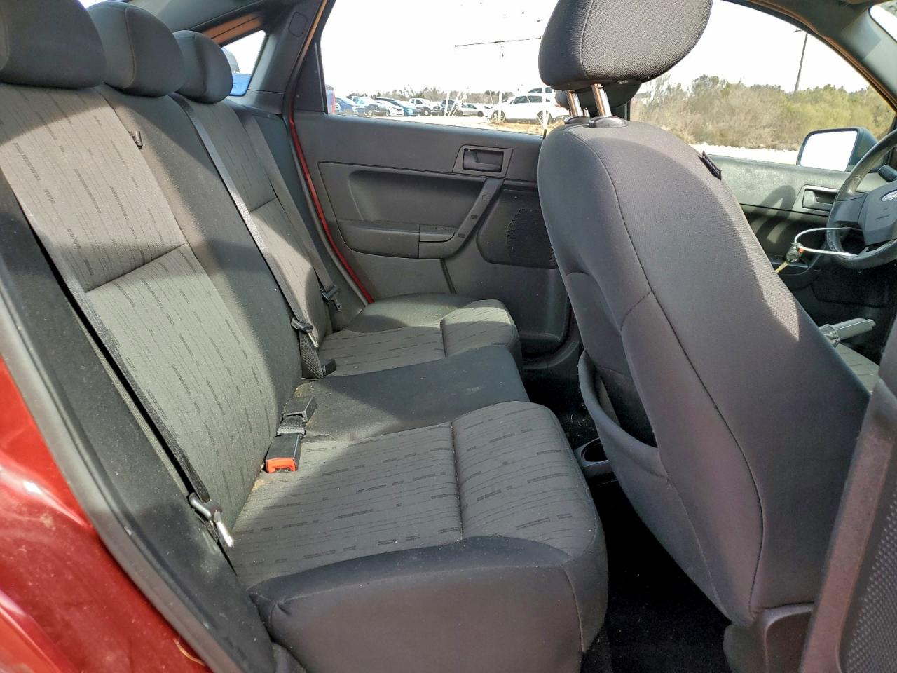 2010 Ford Focus Se VIN: 1FAHP3FN2AW228184 Lot: 95025525