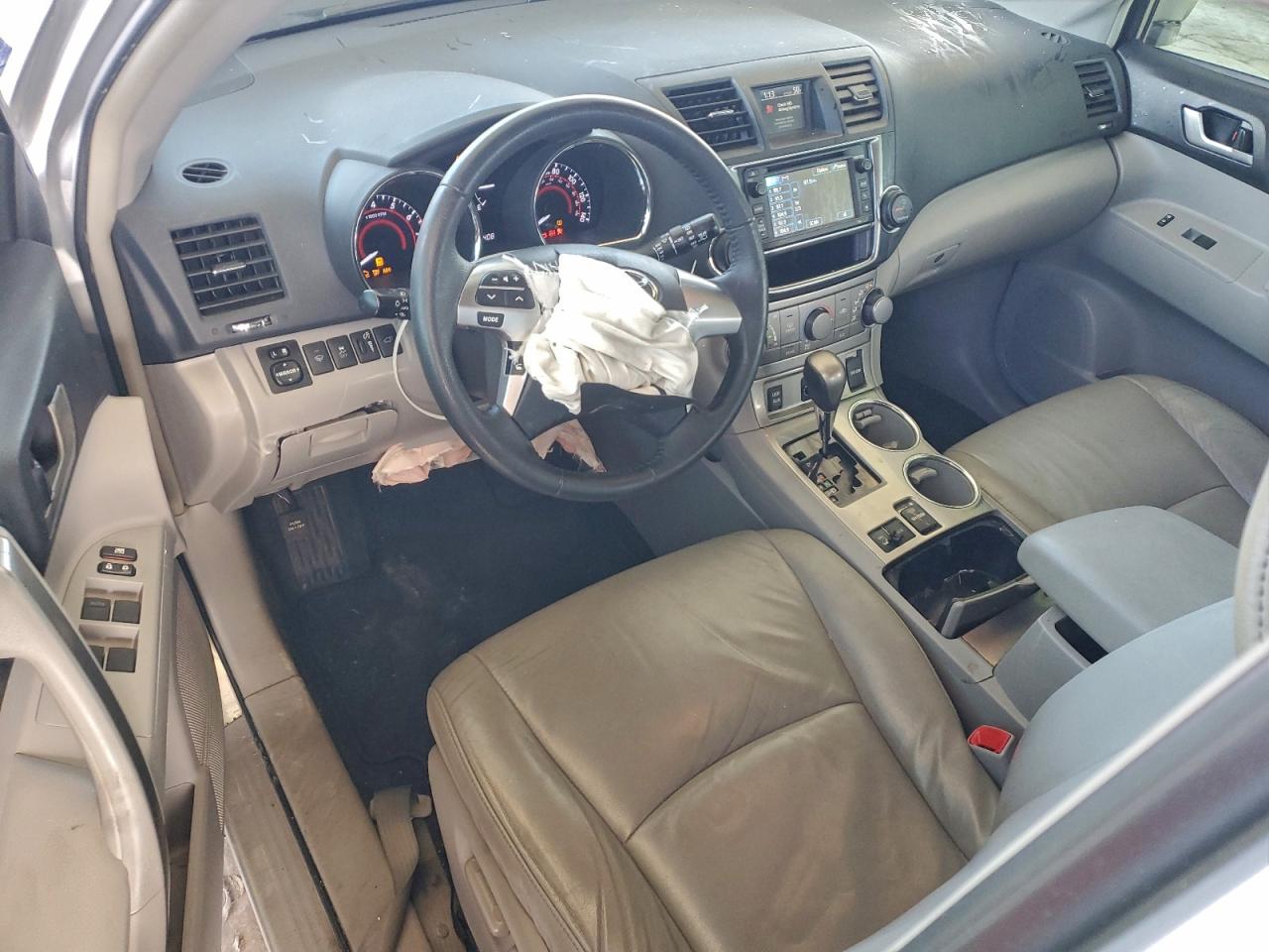 2013 Toyota Highlander Base VIN: 5TDBK3EH9DS274190 Lot: 96173645