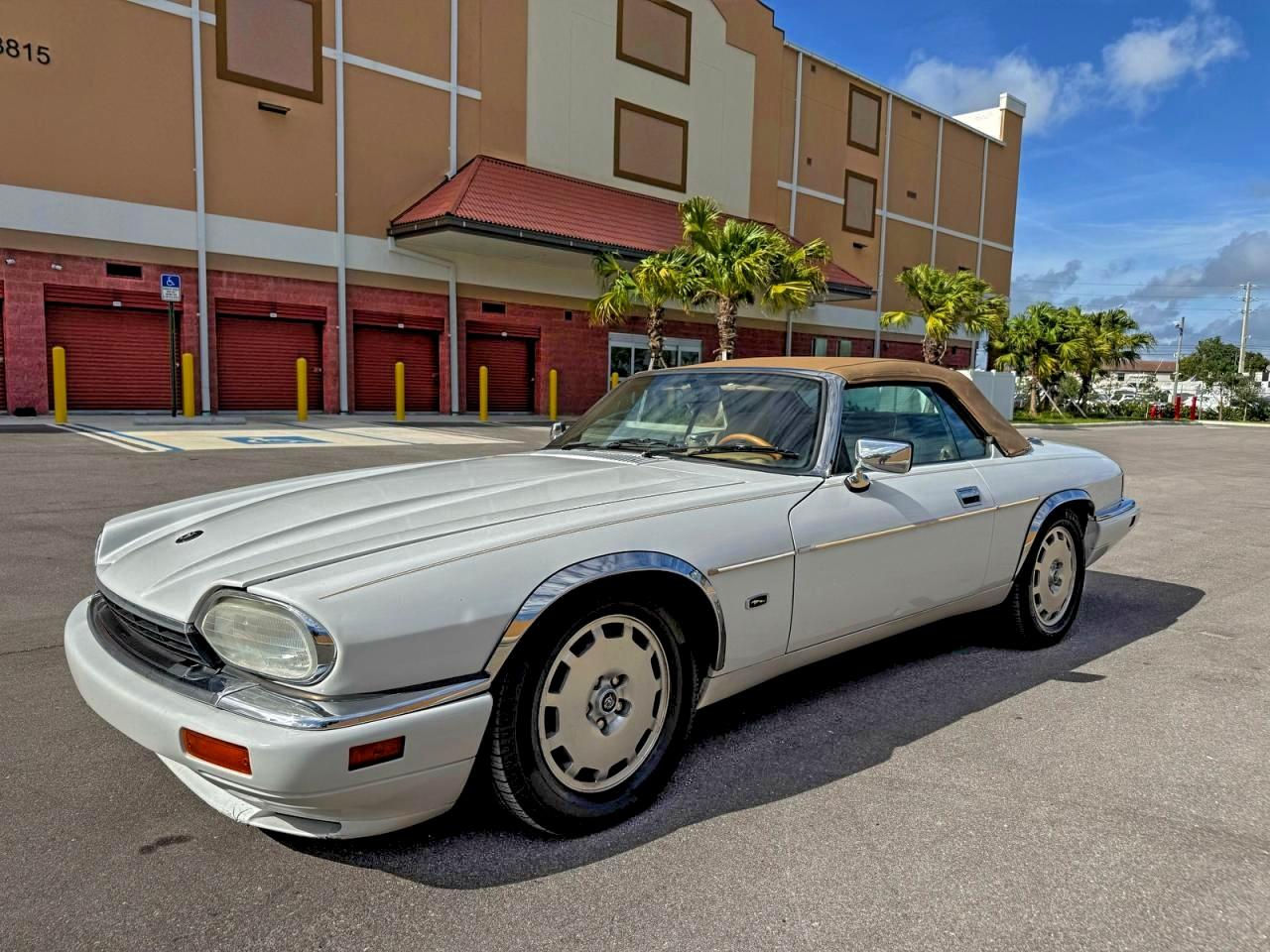 1996 Jaguar Xjs 2+2 VIN: SAJNX2747TC224618 Lot: 98006485