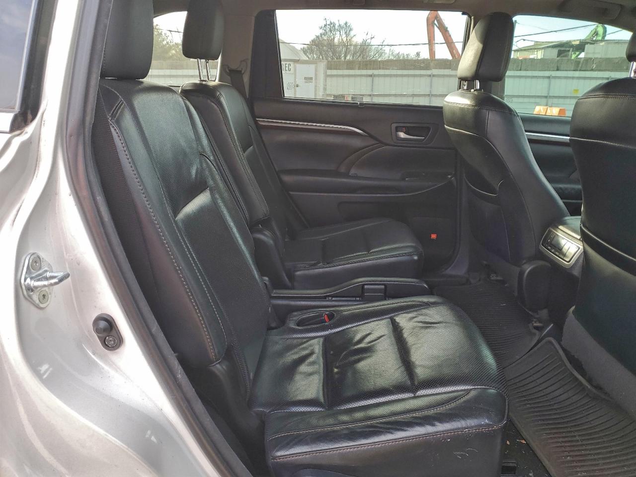 2016 Toyota Highlander Limited VIN: 5TDDKRFH4GS237367 Lot: 96285825