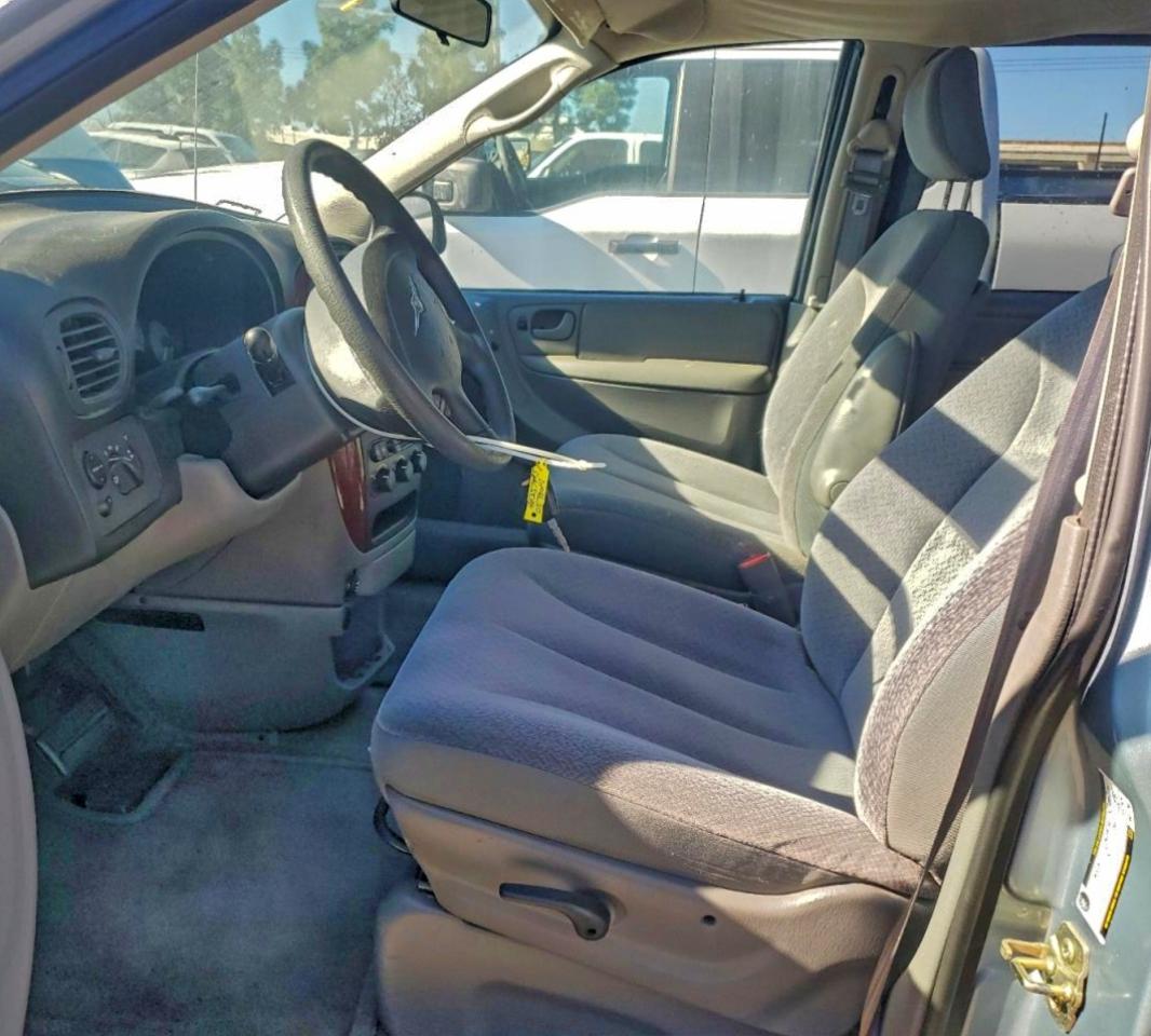 2005 Chrysler Town & Country Lx VIN: 2C4GP44R45R227733 Lot: 96357985