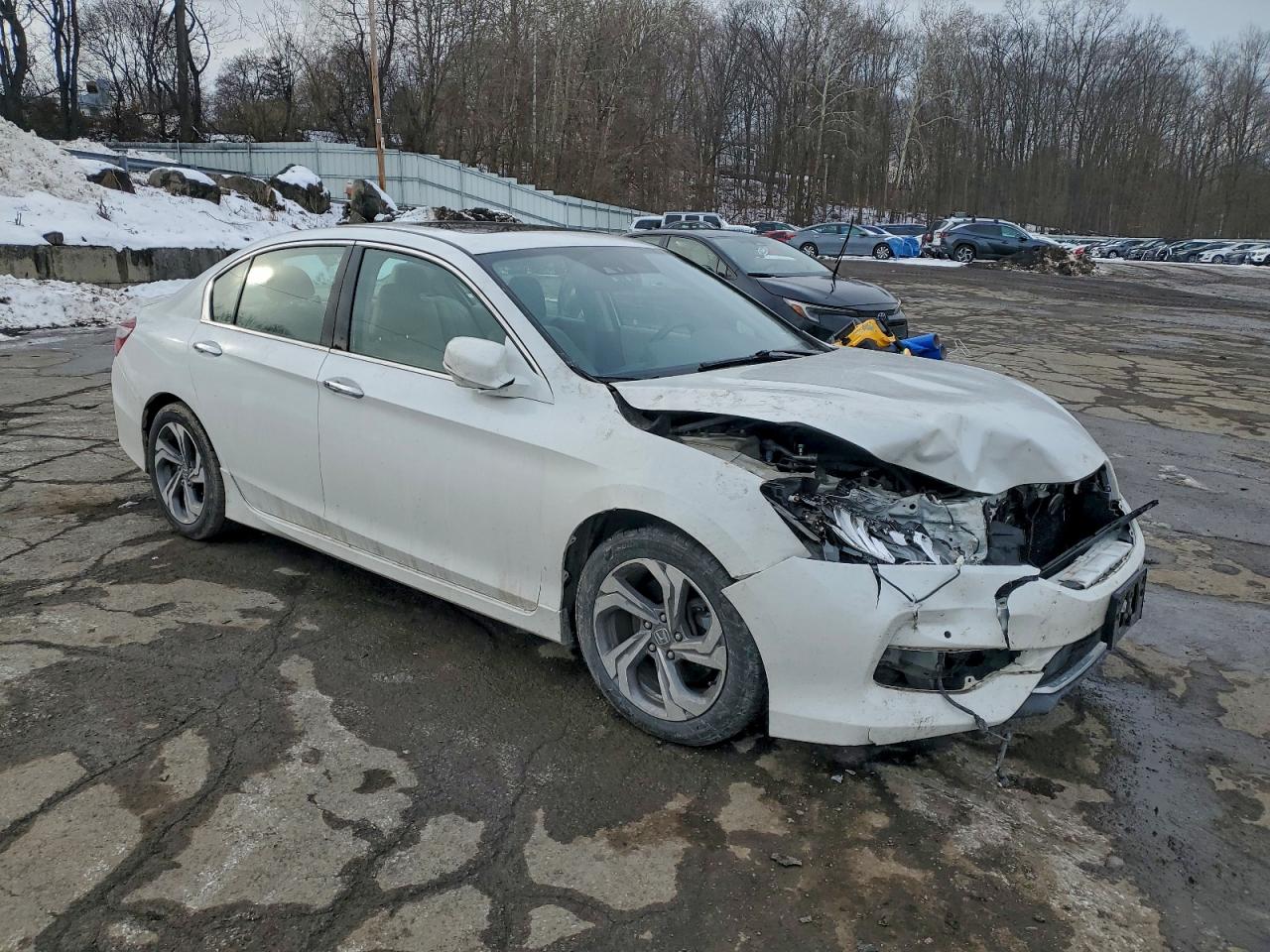 2016 Honda Accord Touring VIN: 1HGCR3F94GA025211 Lot: 97447485