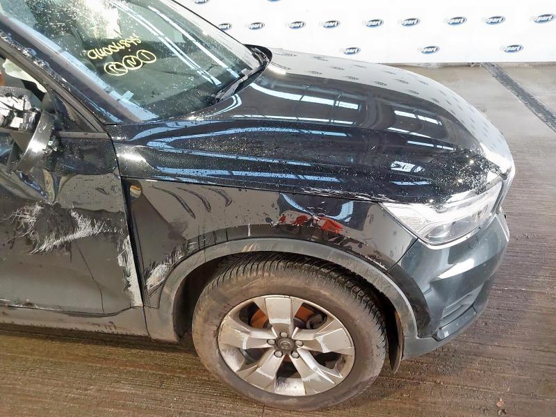 2019 VOLVO XC40 1.5 T3 MOMENTUM 5DR