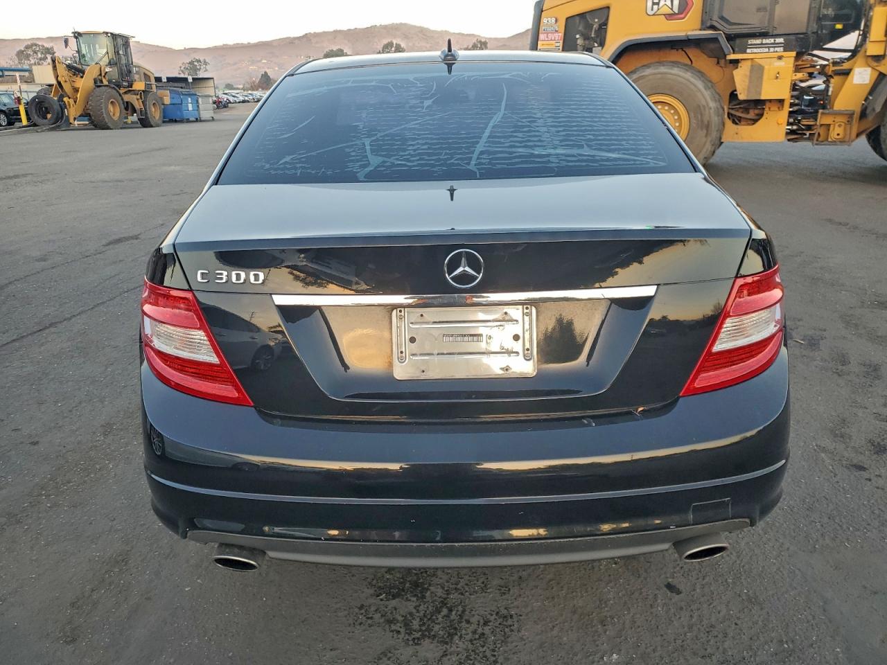 2011 Mercedes-Benz C 300 VIN: WDDGF5EB8BA511656 Lot: 94798105