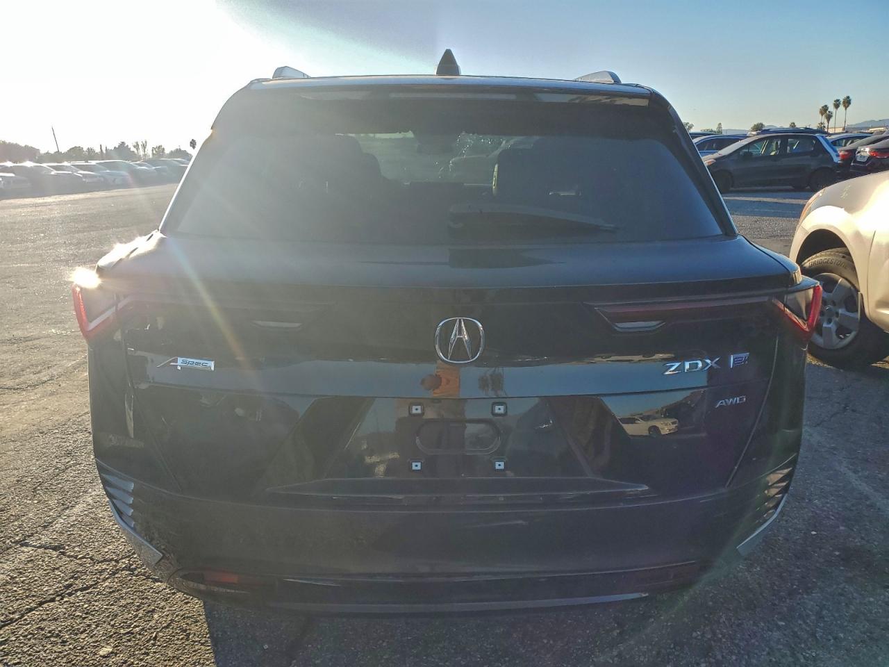 2024 Acura Zdx A-Spec VIN: 4W5KHNRL9RZ501475 Lot: 96206035