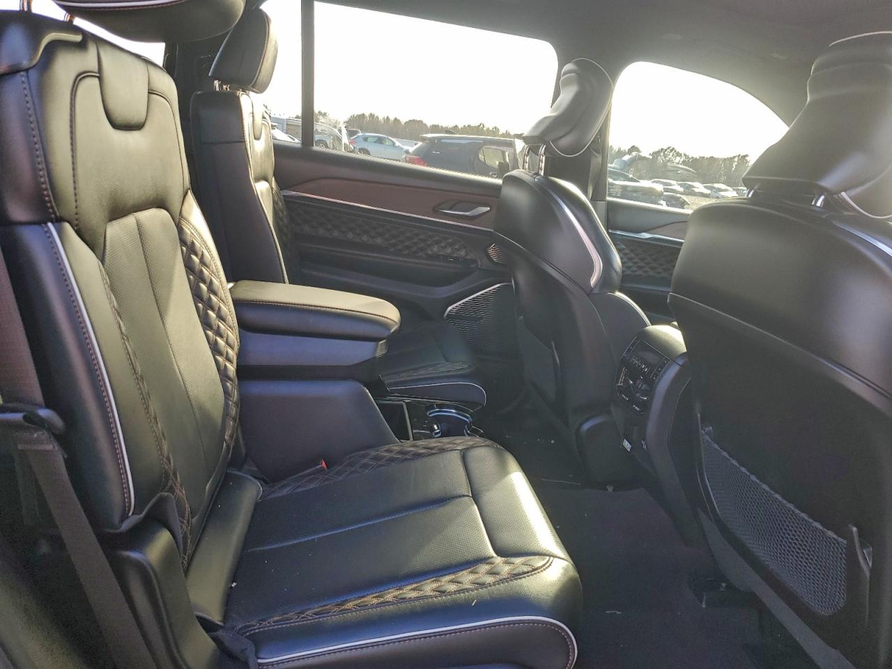 2023 Jeep Grand Cherokee L Summit VIN: 1C4RJKETXP8792835 Lot: 94913405