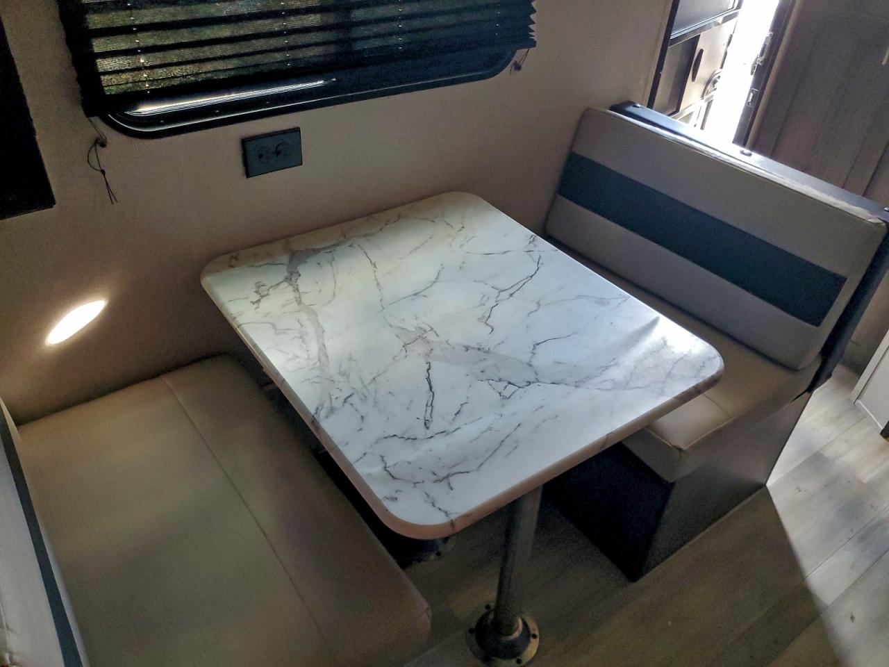 2021 Camper Trailer VIN: 5ZT2CWEC9MJ127995 Lot: 96148445